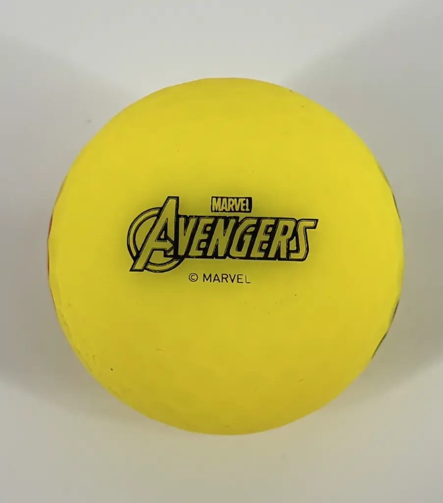 BALLE MARVEL IRON JAUNE 1jpeg.webp