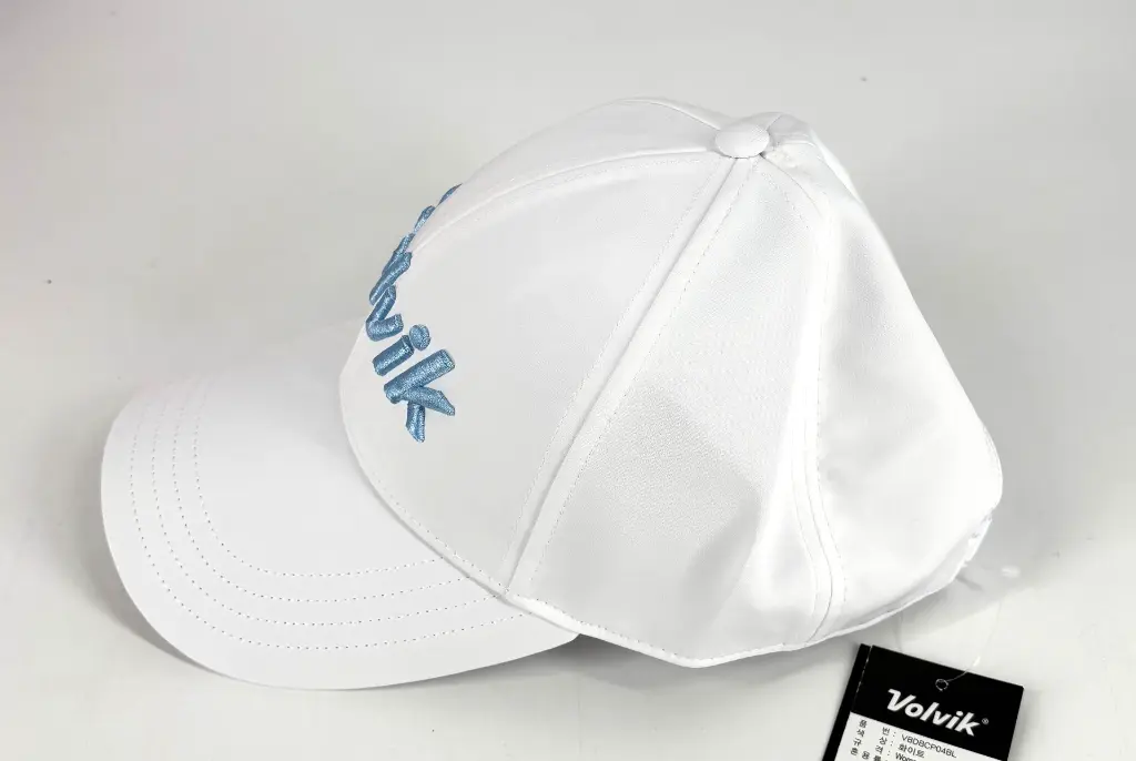 casquette femme blanc-bleu 1.webp
