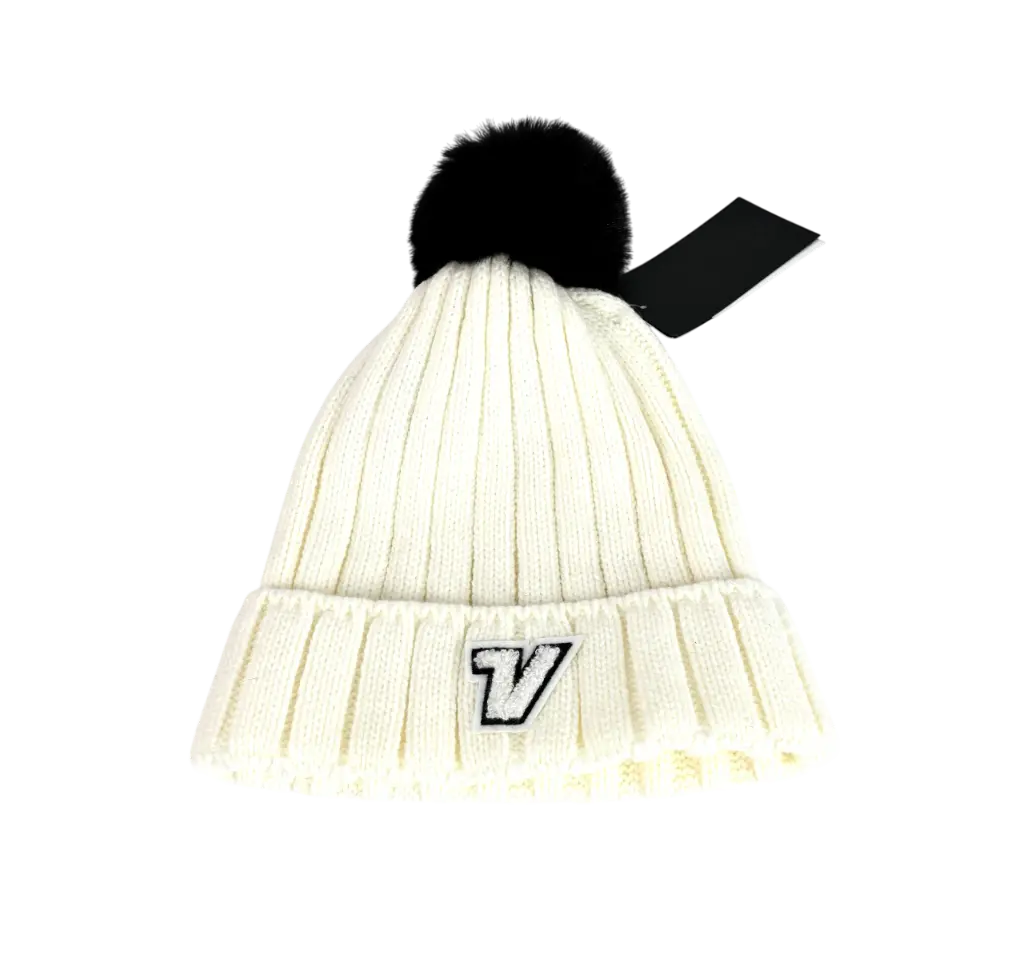 Bonnet blanc femme 1.webp