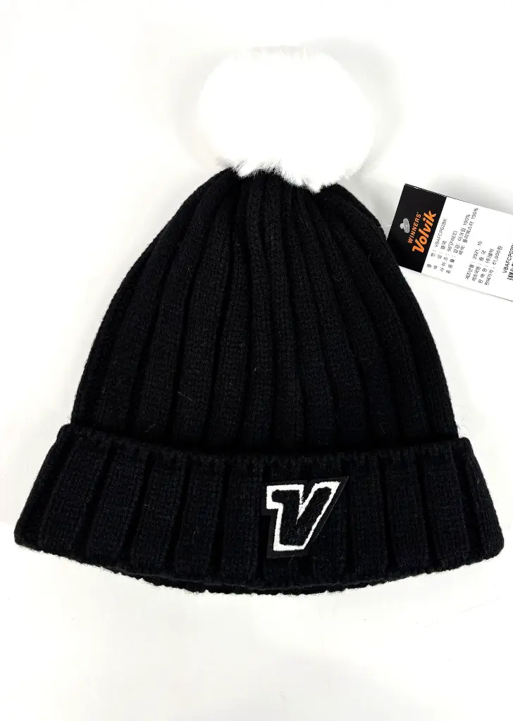 bonnet noir femme 3.webp