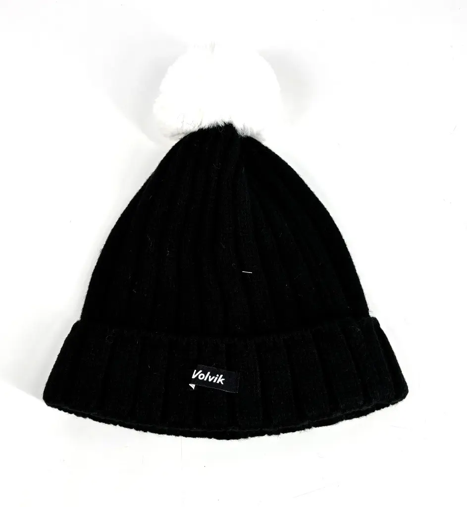 bonnet noir femme 2.webp