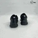 997_Noir-Crampons_H25_3.webp