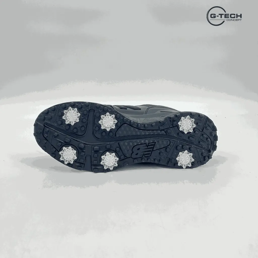 997_Noir-Crampons_H25_1.webp